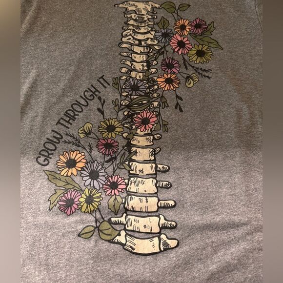 Grow through it 2 sided shirt - Picture 6 of 8